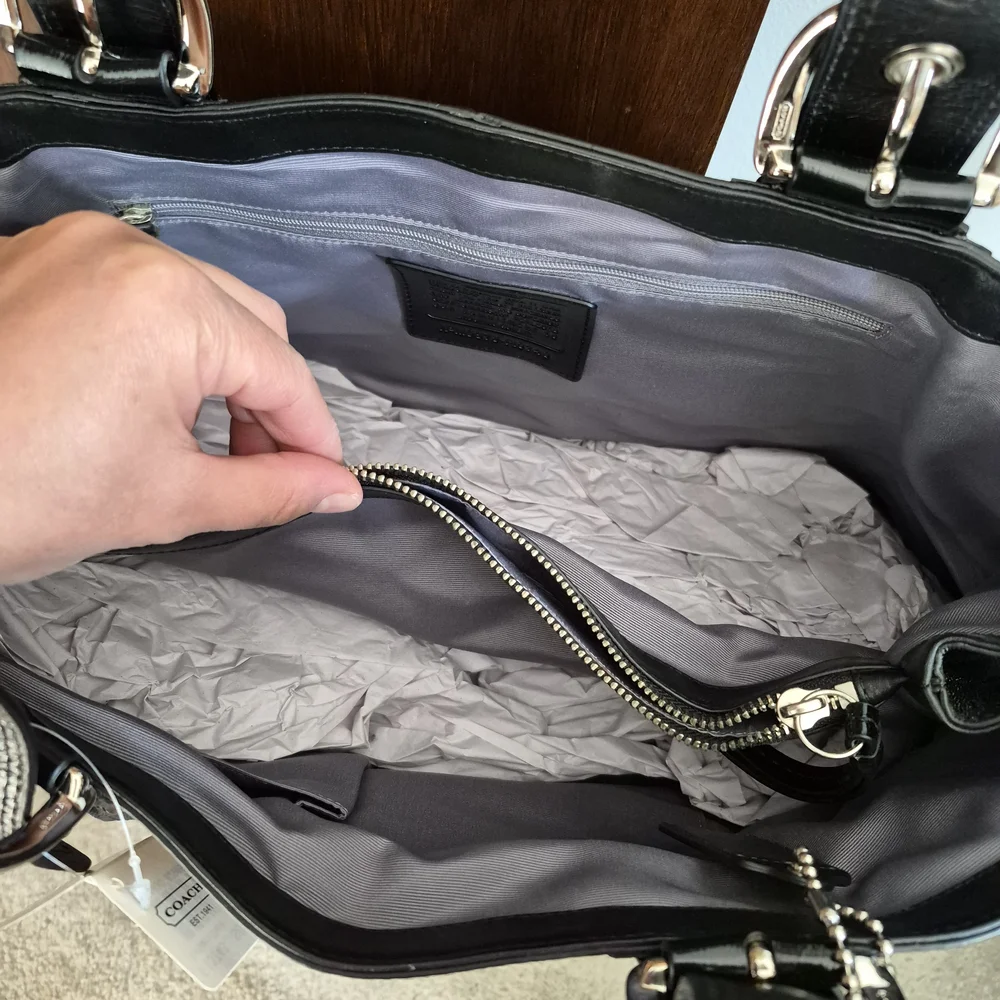Coach Black Signature Tote Bag/Wallet Combo - Picture 3 of 8